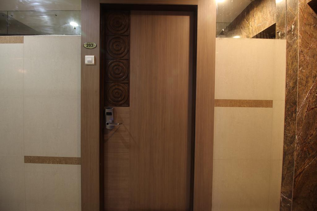 Hotel Samrat Bombaim Quarto foto