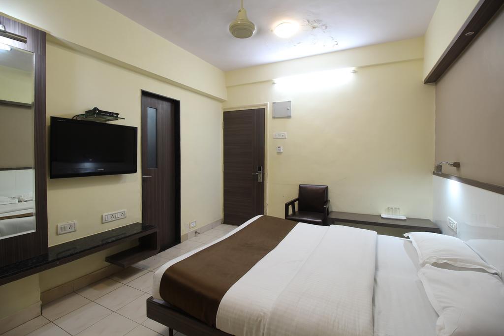 Hotel Samrat Bombaim Quarto foto