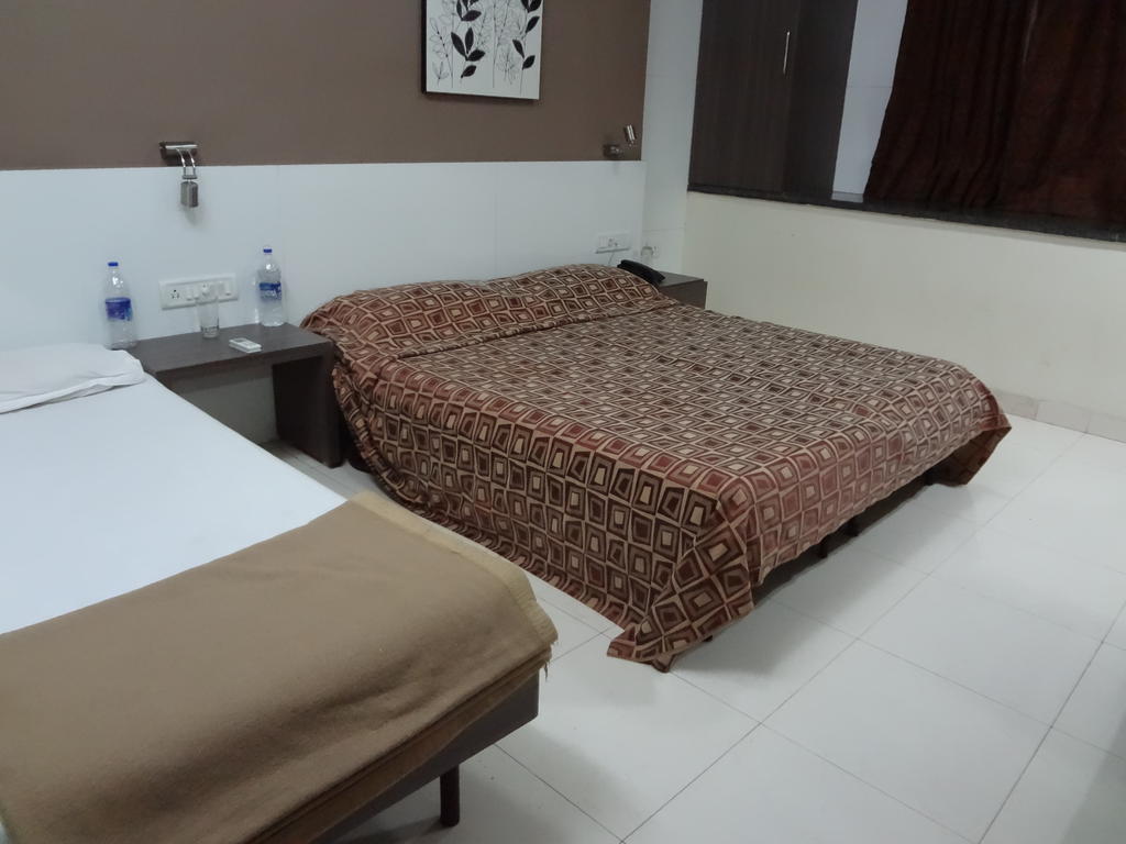 Hotel Samrat Bombaim Quarto foto