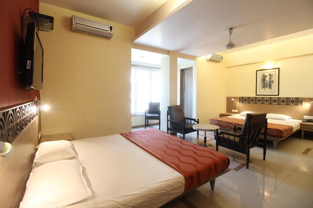 Hotel Samrat Bombaim Quarto foto